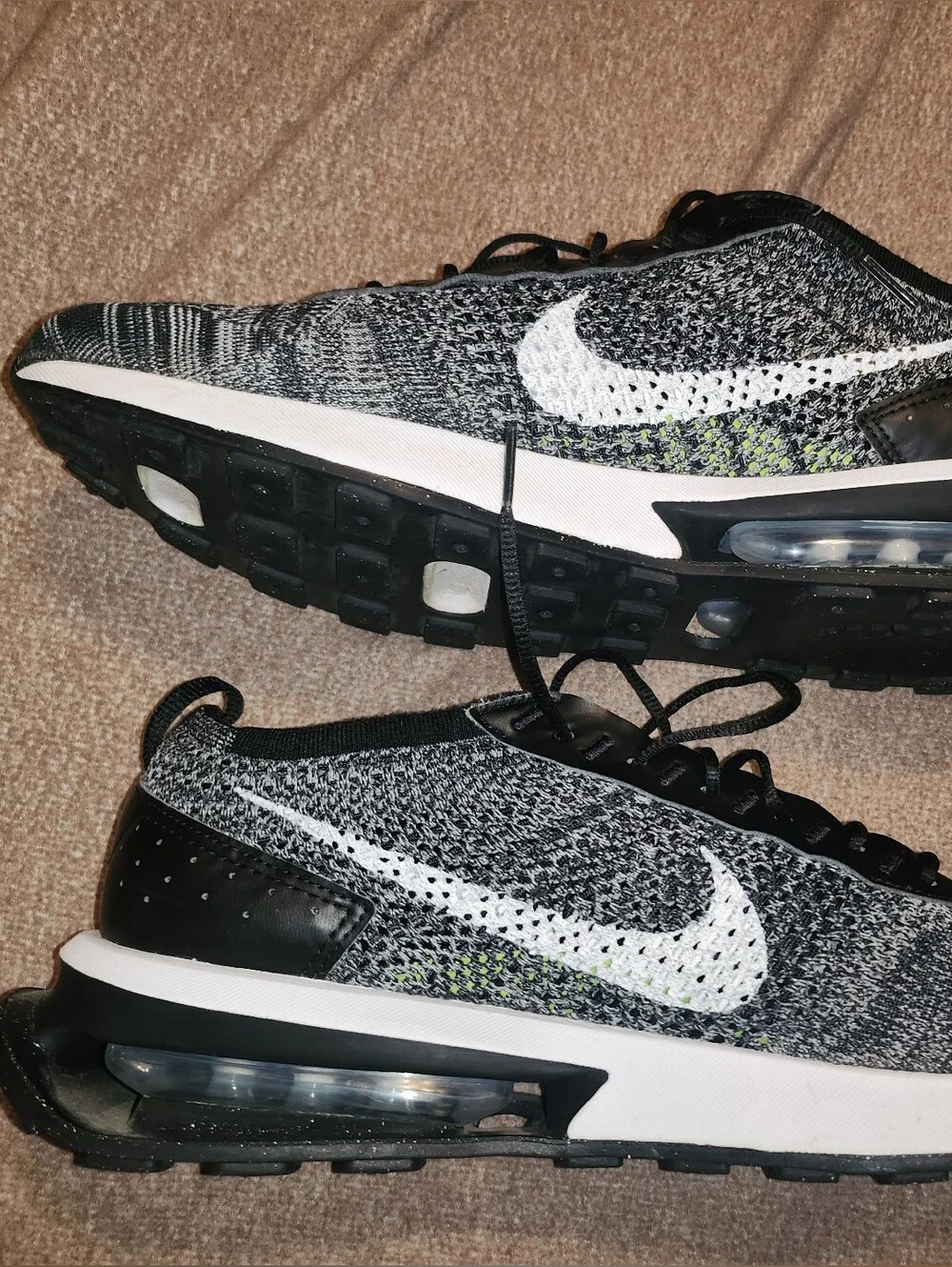 Nike Air Max Flyknit Sneakers in Black & White